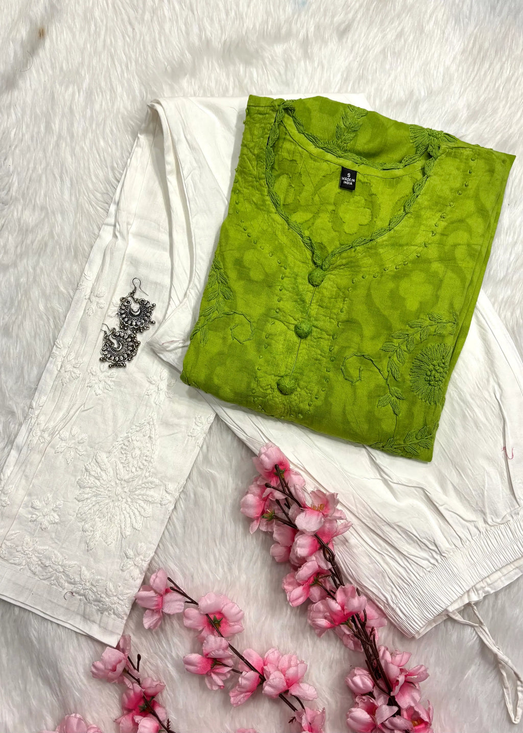 Gulbahar | Chikankari Jacquard Cotton Kurti Pant set