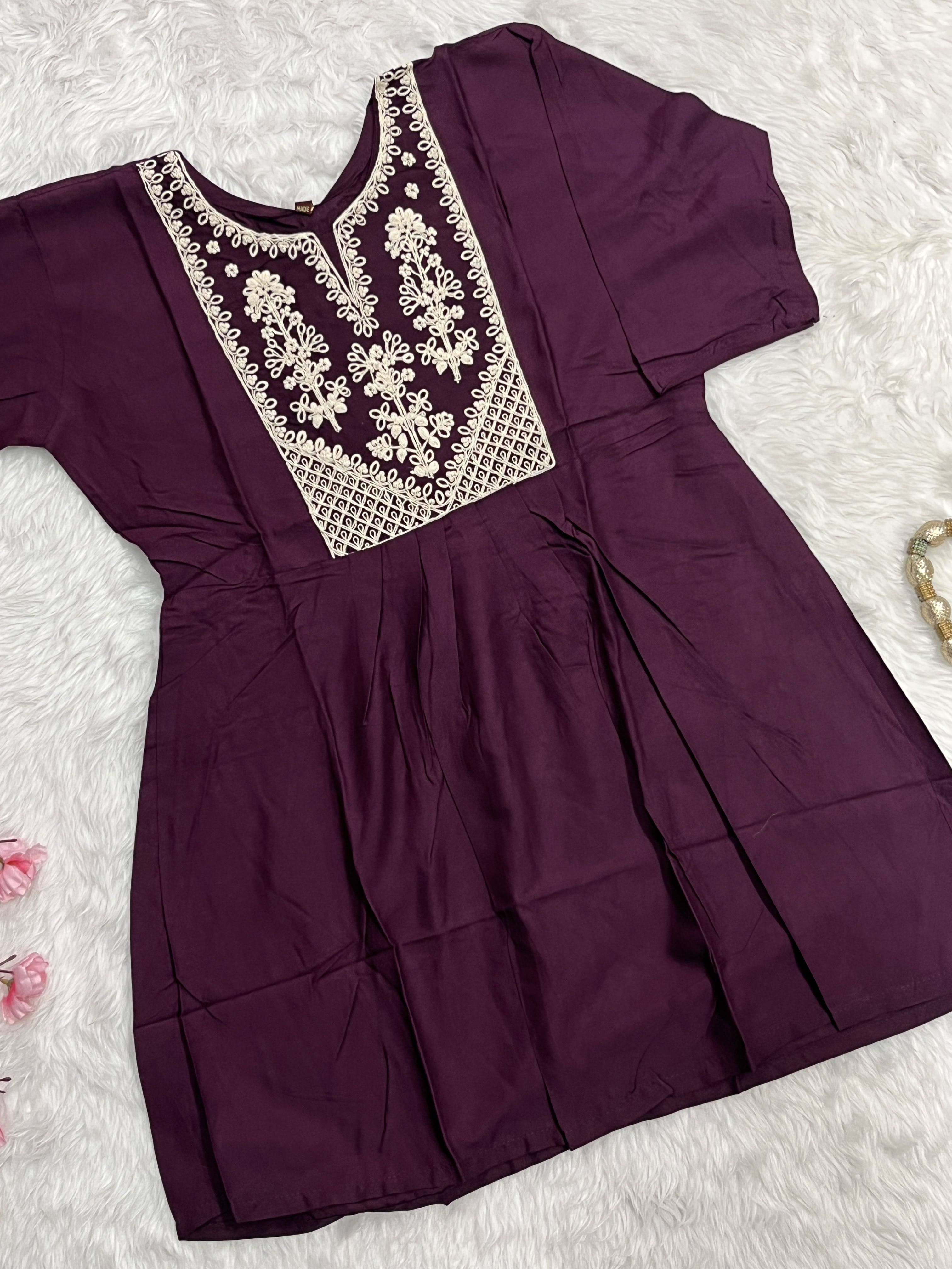 Raina | Rayon Short Gown